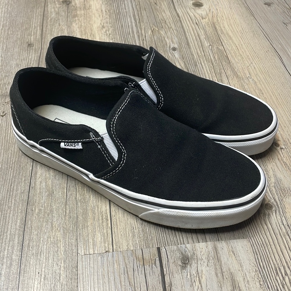 Black Asher Slip-ons Vans